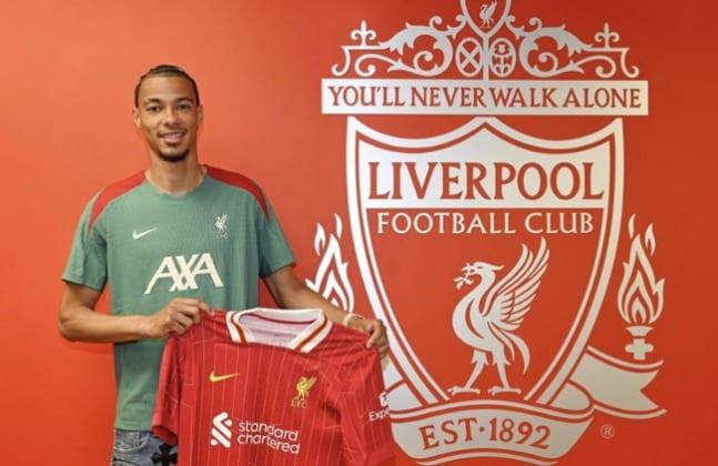 본문 이미지 - 리버풀에 입단한 위고 에키티케. (리버풀 홈페이지 캡처)