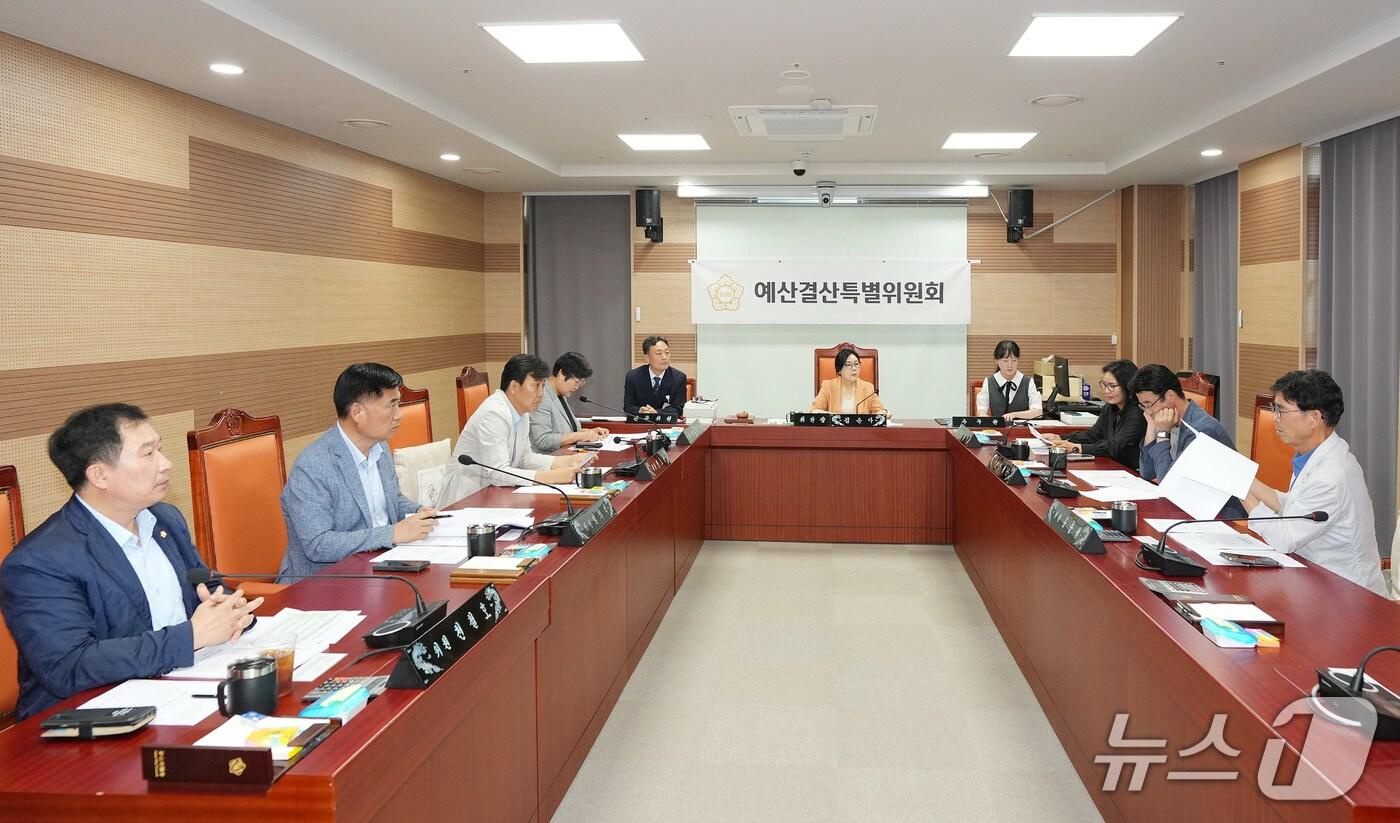 아산시의회 예산결산특별위원회. /뉴스1