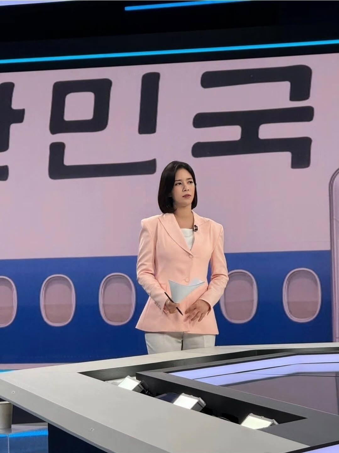 본문 이미지 - 한민용 JTBC 뉴스룸 앵커 인스