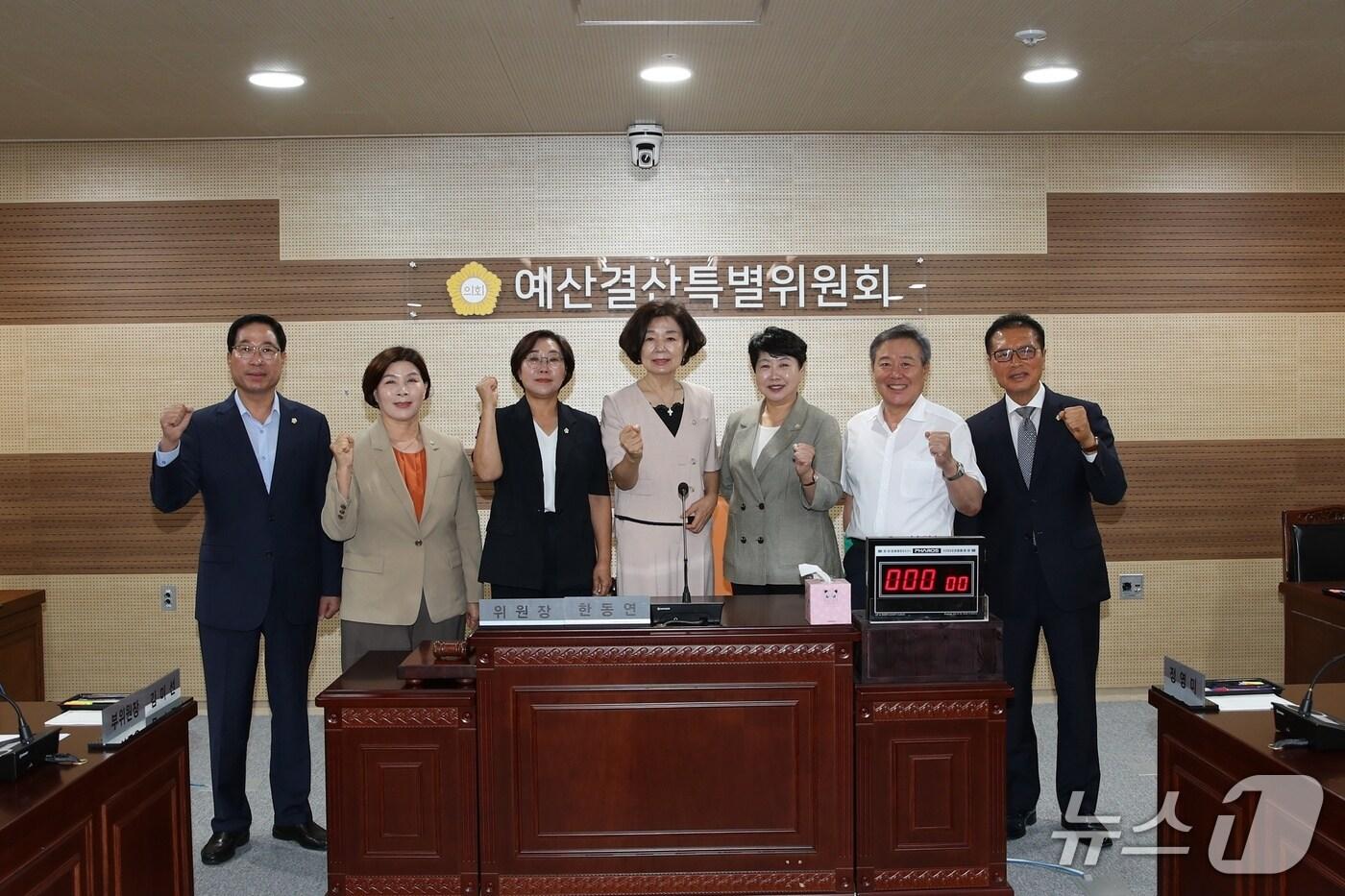 전북 익산시의회 제9대 4기 예산결산특별위원회가 25일 출범하고 본격적인 활동을 시작했다.&#40;익산시의회 제공. 재판매 및 DB금지&#41;2025.7.25/뉴스1