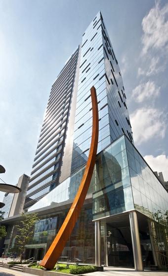 본문 이미지 - 동국제강그룹 본사 페럼타워. &#40;동국제강그룹 제공&#41;