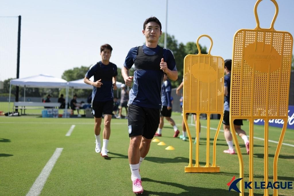 본문 이미지 - 수원 삼성으로 이적한 김민우.&#40;한국프로축구연맹 제공&#41;