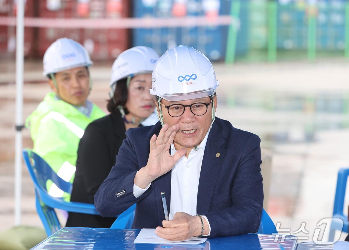 본문 이미지 - 김홍규 강원 강릉시장.&#40;강릉시 제공, 재판매 및 DB 금지&#41;