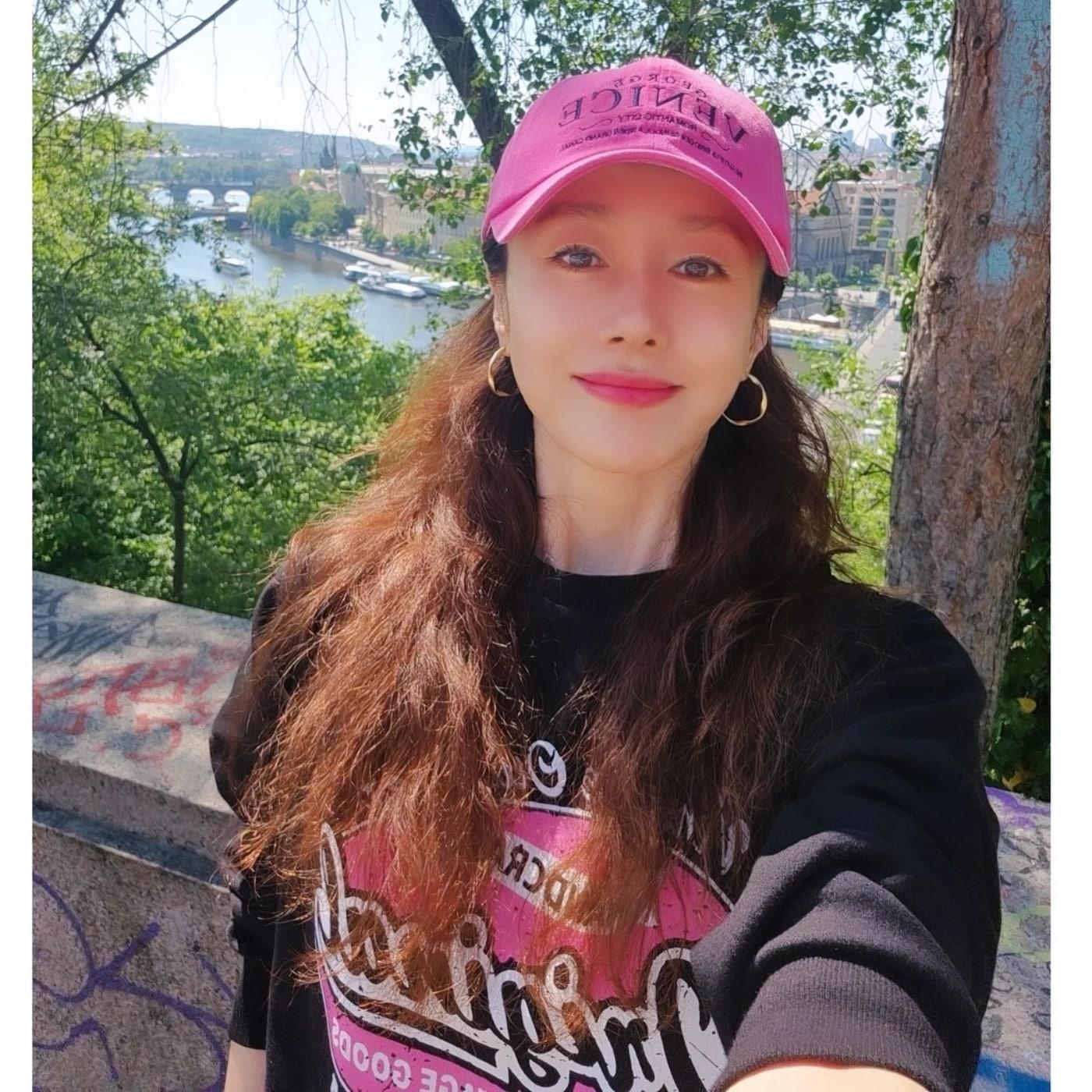 본문 이미지 - 김지수 SNS