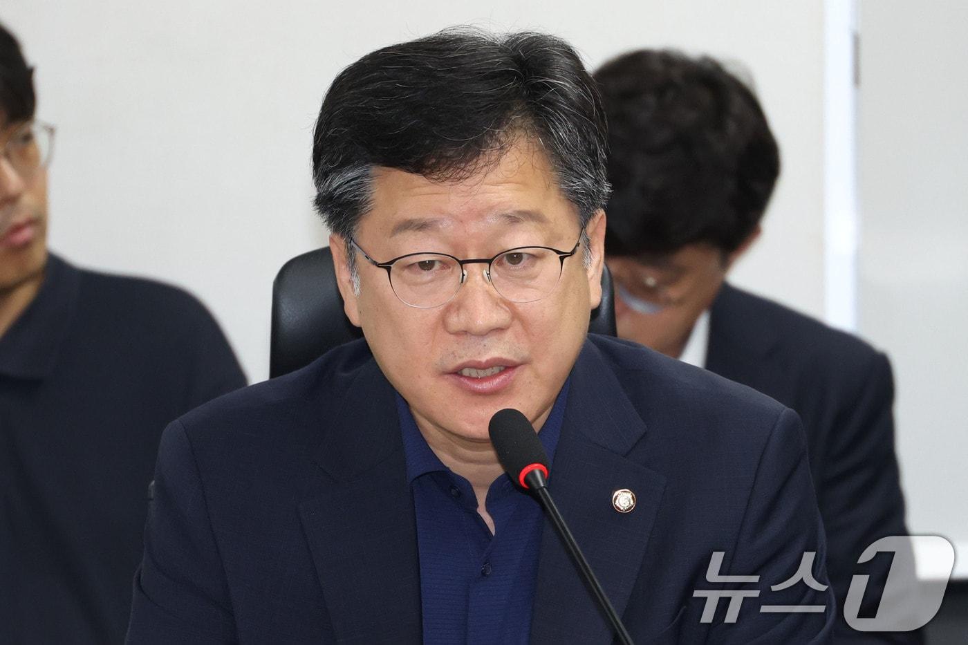 국회 환경노동위원장인 안호영 더불어민주당 의원. 2025.7.28/뉴스1 ⓒ News1 이광호 기자