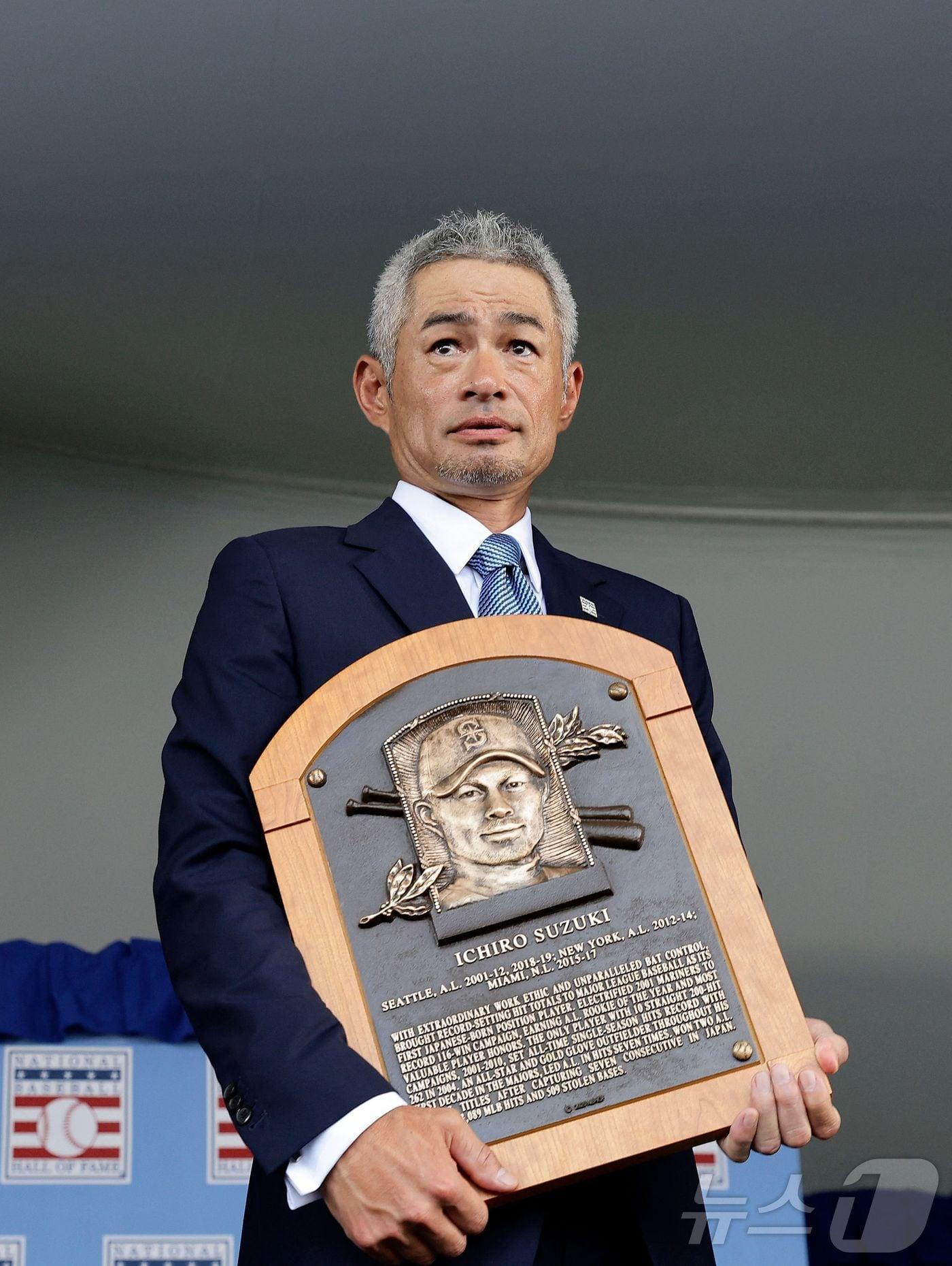 본문 이미지 - MLB 명예의 전당에 입회한 이치로.ⓒ AFP=뉴스1