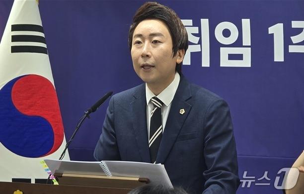 본문 이미지 -  임채성 세종시의회 의장 취임 1년 기자회견. / 뉴스1