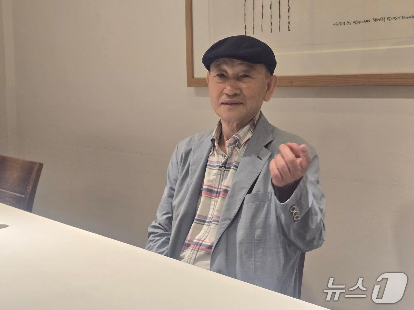 본문 이미지 - 28일 서울 모처에서 윤범모 광주비엔날레 대표이사가 기자간담회를 진행하고 있다. ⓒ 뉴스1 김정한 기자