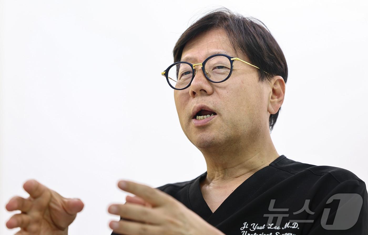 이지열 가톨릭대학교 서울성모병원 비뇨의학과 교수가 서울 서초구 서울성모병원에서 뉴스1과 인터뷰를 갖고 있다. /뉴스1 ⓒ News1 김도우 기자