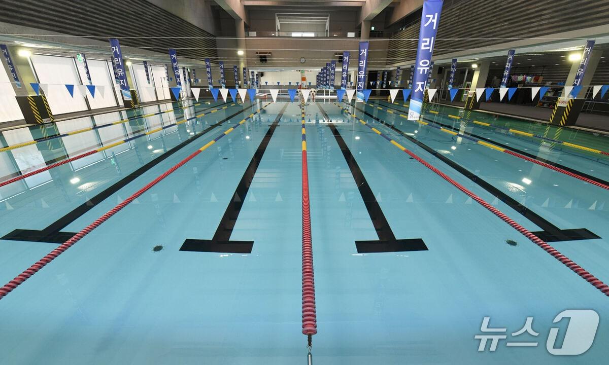 본문 이미지 - 영주 실내수영장 전경(영주시 제공.재판매 및 DB 금지)2025.7.28/뉴스1