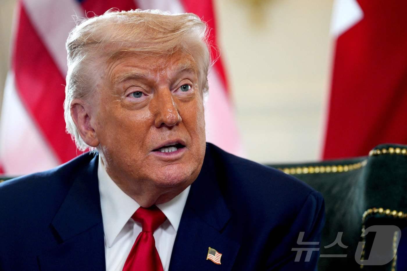 도널드 트럼프 미국 대통령이 28일&#40;현지시간&#41; 스코틀랜드 남서부 턴베리에 있는 트럼프 턴베리 골프 코스에서 키어 스타머 영국 총리와 만나 발언하고 있다. 2025.07.28. ⓒ AFP=뉴스1 ⓒ News1 류정민 특파원