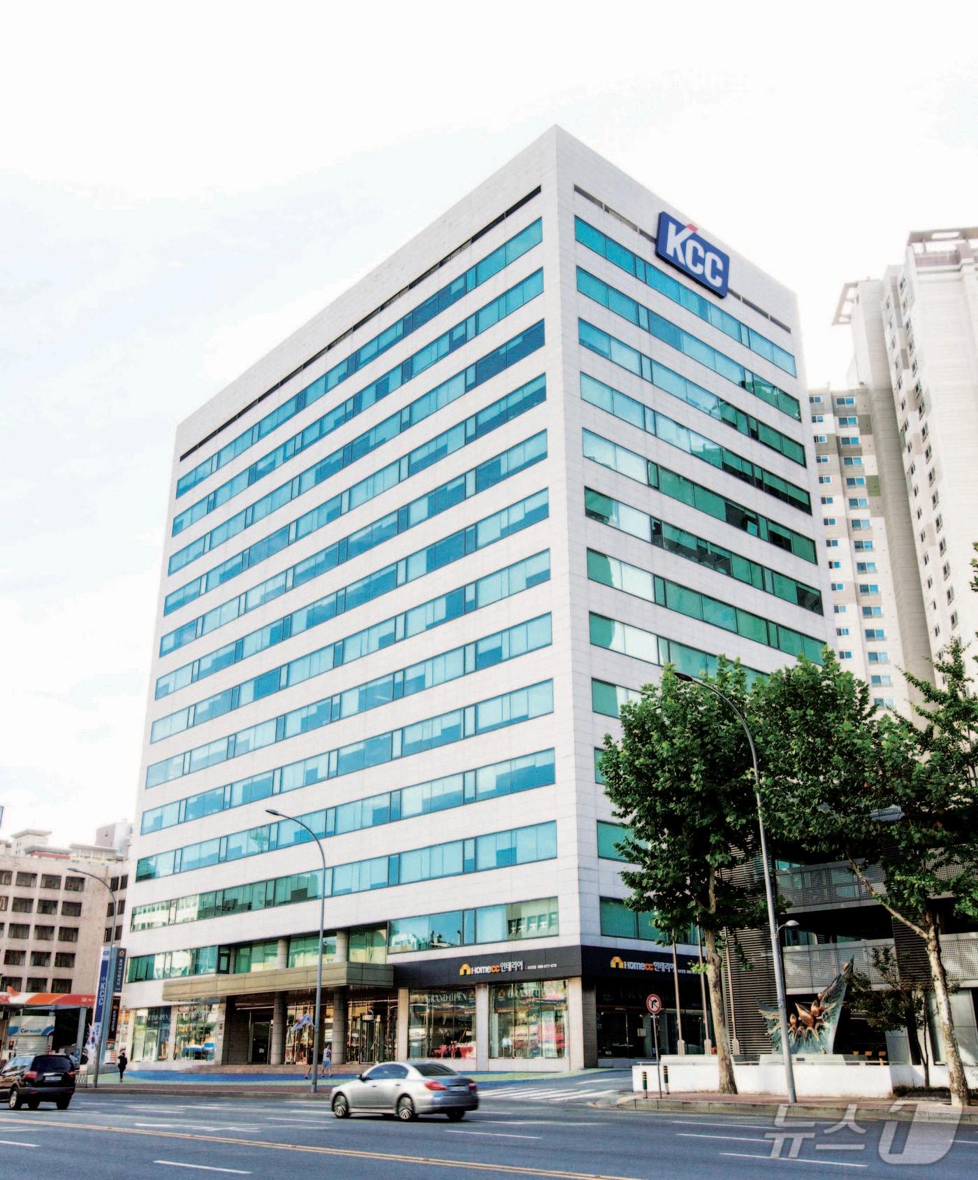 본문 이미지 - KCC 본사 전경 (KCC 제공)