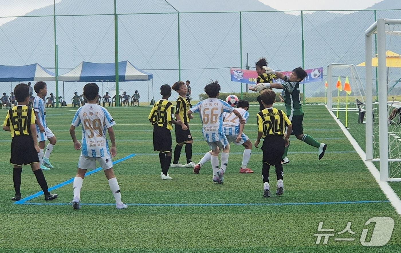 충북 괴산군에서 지난 21일부터 27일까지 열린 &#39;2025 자연울림괴산 유소년축구 페스티벌&#39;이 막을 내렸다.&#40;괴산군 제공, 재판매 및 DB금지&#41;/뉴스1