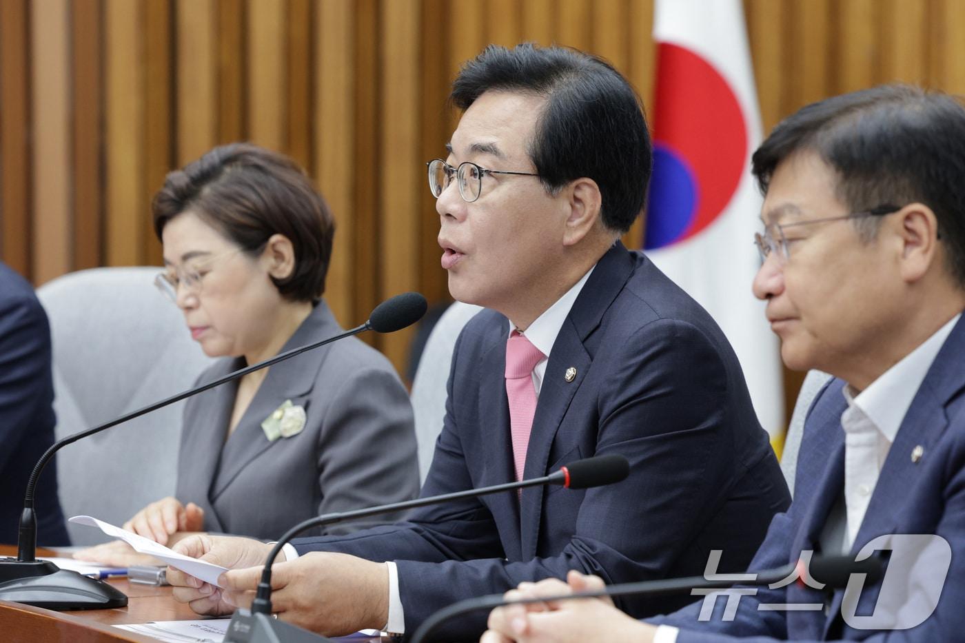 송언석 국민의힘 비상대책위원장 겸 원내대표가 29일 서울 여의도 국회에서 열린 원내대책회의에서 발언하고 있다. 2025.7.29/뉴스1 ⓒ News1 신웅수 기자