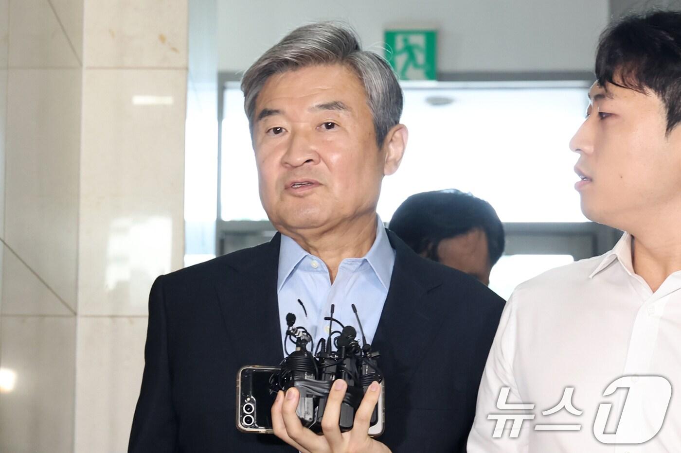 조태용 전 국가정보원장이 29일 오전 서울 서초구 '순직 해병 특검'(이명현 특별검사) 사무실에 피의자 신분으로 출석하고 있다. ⓒ News1 민경석 기자