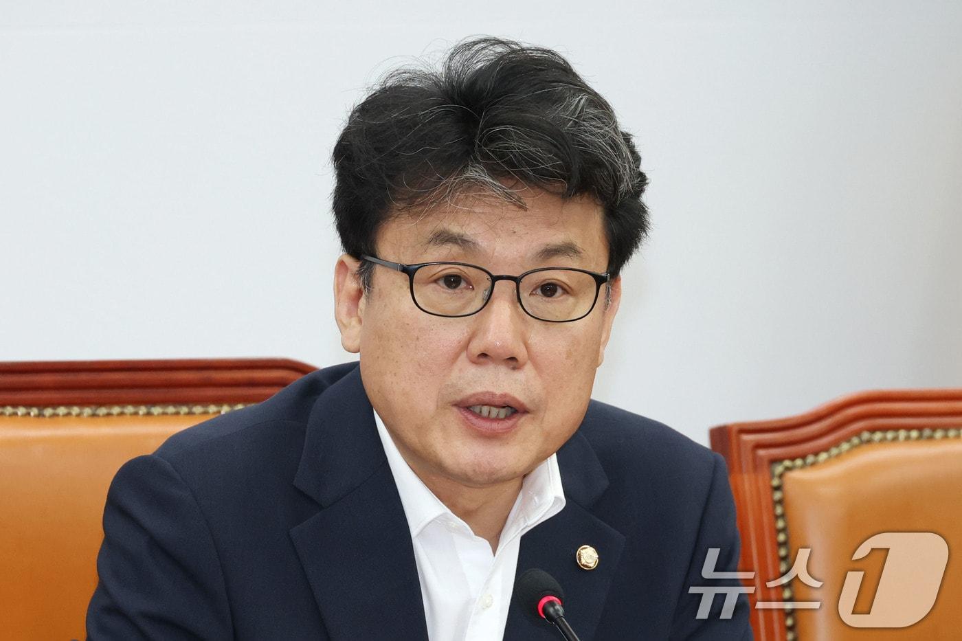 진성준 더불어민주당 정책위의장이 29일 오전 서울 여의도 국회에서 열린 원내대책회의에서 발언하고 있다. 2025.7.29/뉴스1 ⓒ News1 이광호 기자