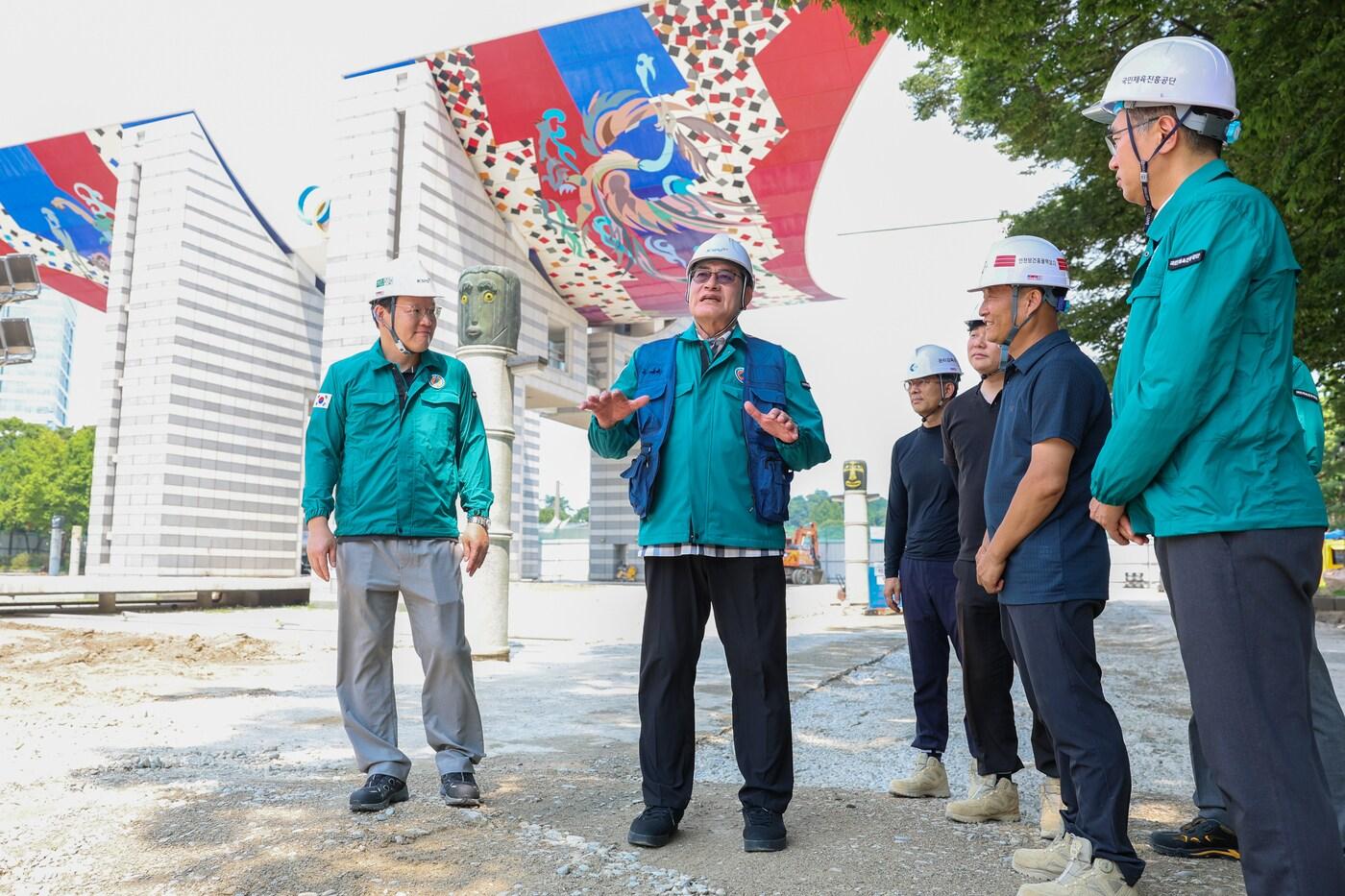 체육공단이 폭염 대비 건설 현장 안전 점검을 추진했다.(국민체육진흥공단 제공) 