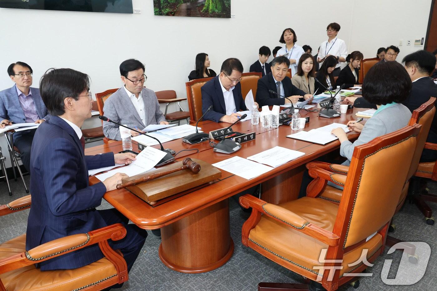 29일 오전 서울 여의도 국회에서 열린 농림축산식품해양수산위원회의 제1차 해양수산법안심사소위원회를 조경태 소위원장이 주재하고 있다. 2025.7.29/뉴스1 ⓒ News1 이광호 기자