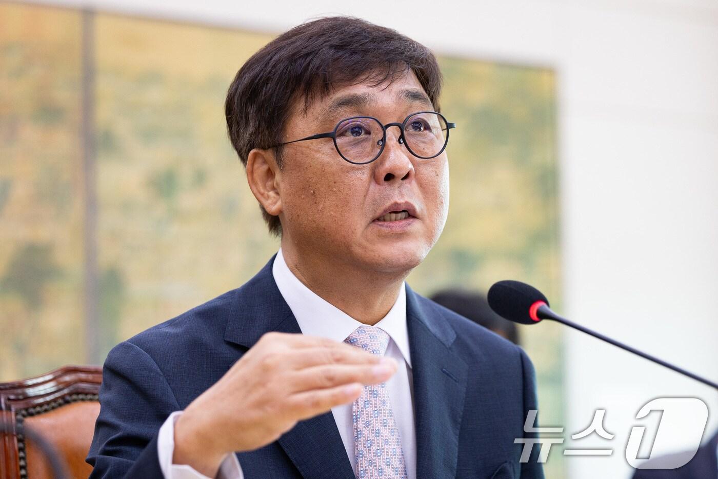 최휘영 문화체육관광부 장관 후보자가 29일 서울 여의도 국회 문화체육관광위원회에서 열린 인사청문회에 출석해 의원 질의에 답하고 있다. 2025.7.29/뉴스1 ⓒ News1 유승관 기자