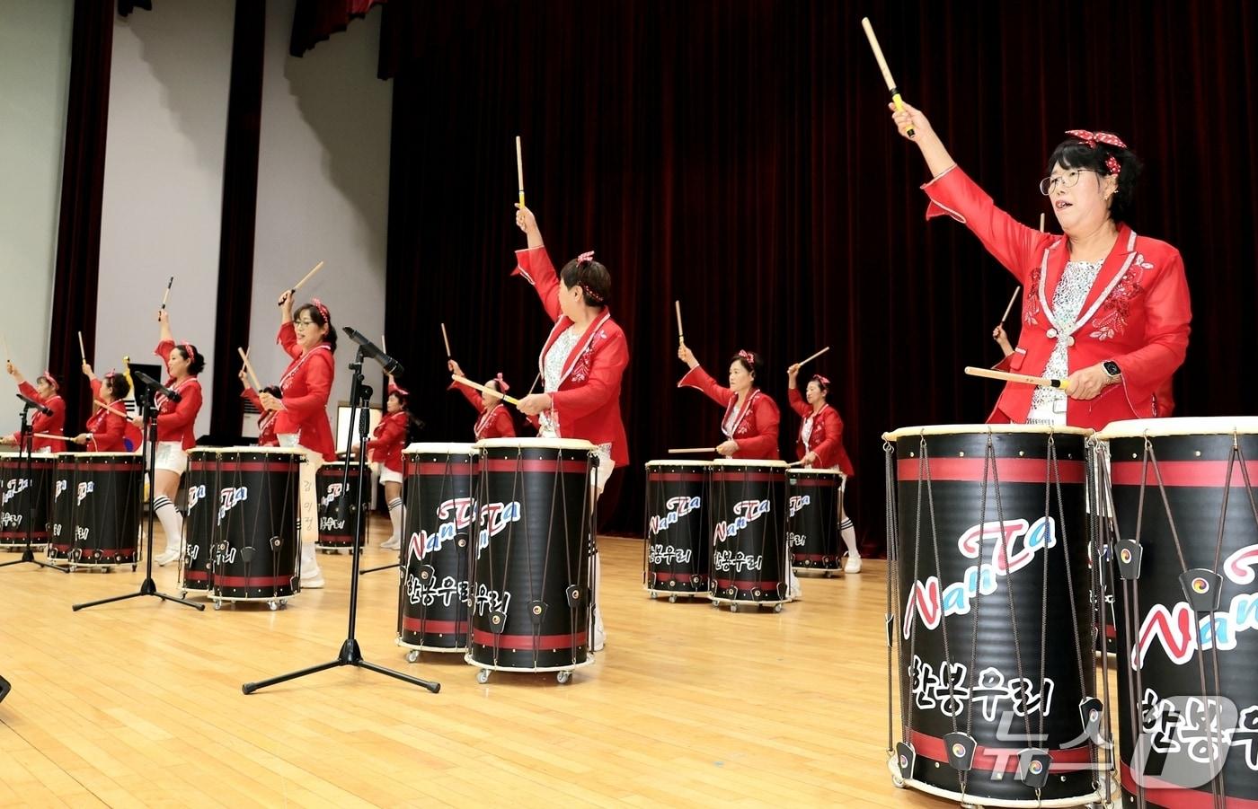 충북 괴산군 주민자치위원협의회(회장 허은자)는 29일 괴산문화체육센터에서 '2025 괴산군 주민자치센터 프로그램 발표회'를 개최했다.(괴산군 제공, 재판매 및 DB금지)/뉴스1