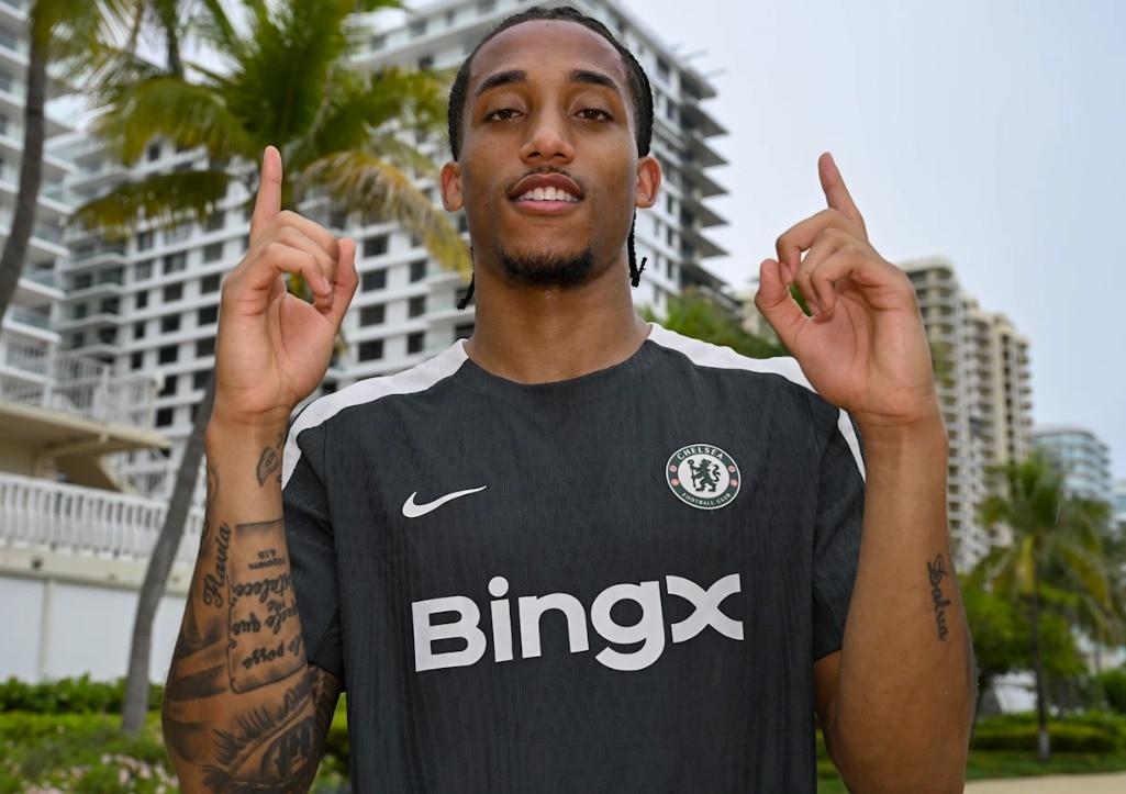 본문 이미지 -  첼시에 입단한 주앙 페드루(첼시 제공)