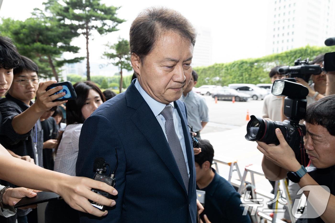 김주현 전 민정수석이 3일 서울 서초구 서울고등검찰청에 마련된 내란특검 사무실로 조사를 받기위해 출석하고 있다. 2025.7.3/뉴스1 ⓒ News1 이승배 기자