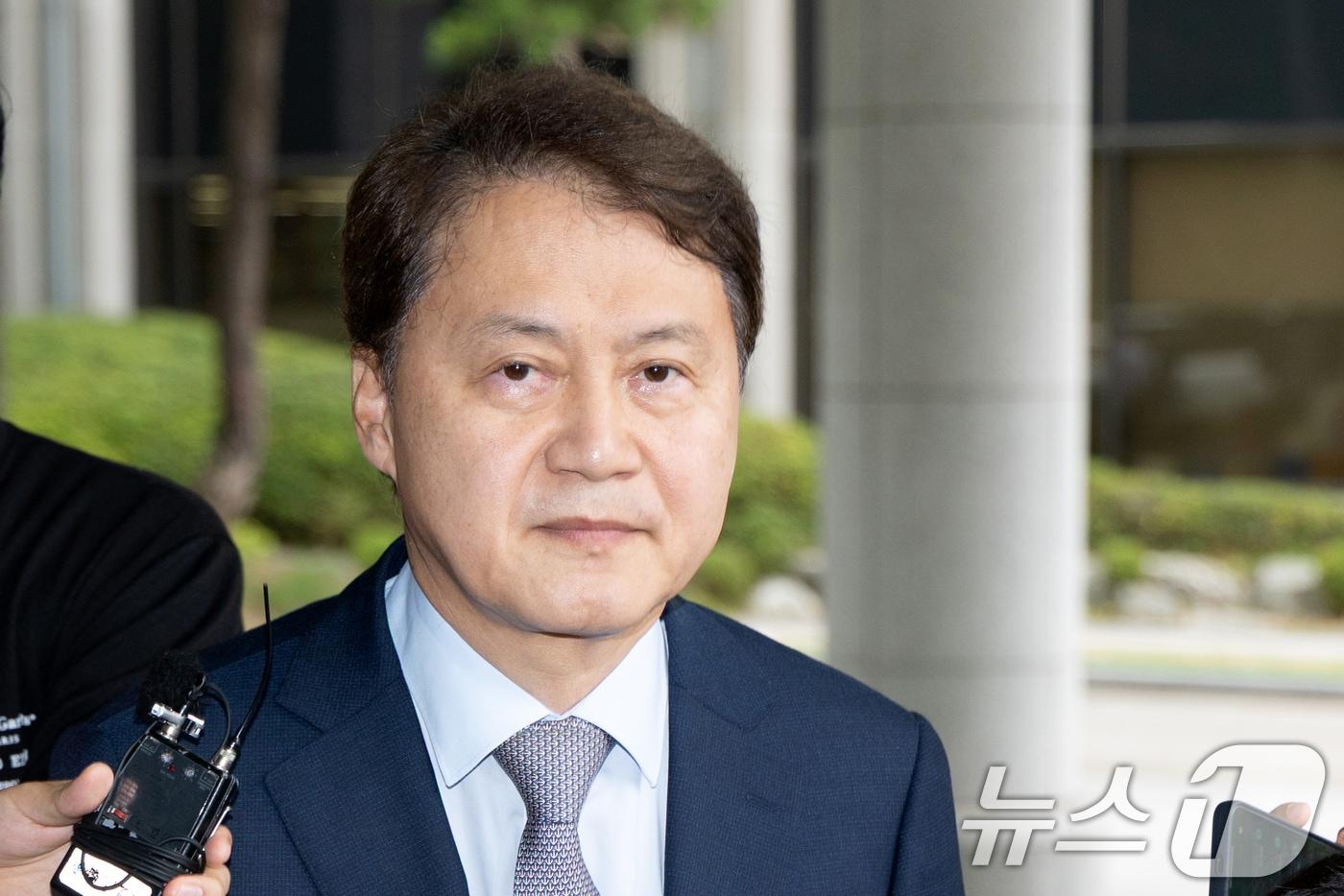 김주현 전 민정수석이 지난 7월 3일 서울 서초구 서울고등검찰청에 마련된 내란특검 사무실로 출석하고 있다./뉴스1 ⓒ News1 이승배 기자