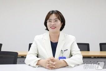 본문 이미지 - 빛고을전남대병원 외래간호팀의 박경혜 간호사가 인터뷰를 하고 있다.(빛고을전남대병원 제공. 재판매 및 DB 금지) 2025.7.3/뉴스1