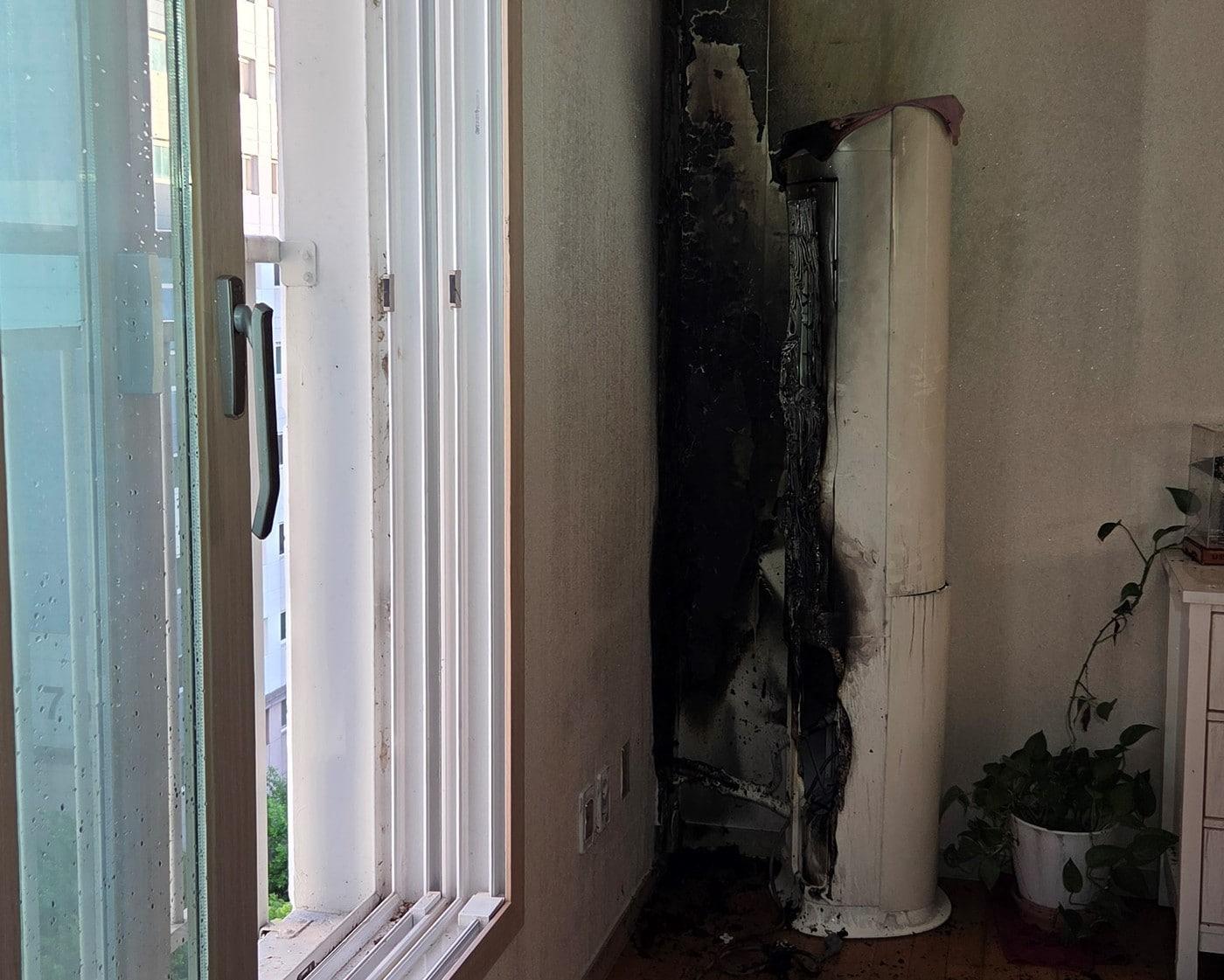 본문 이미지 - 에어컨 화재. (세종시소방본부 제공. 재판매 및 DB금지) 