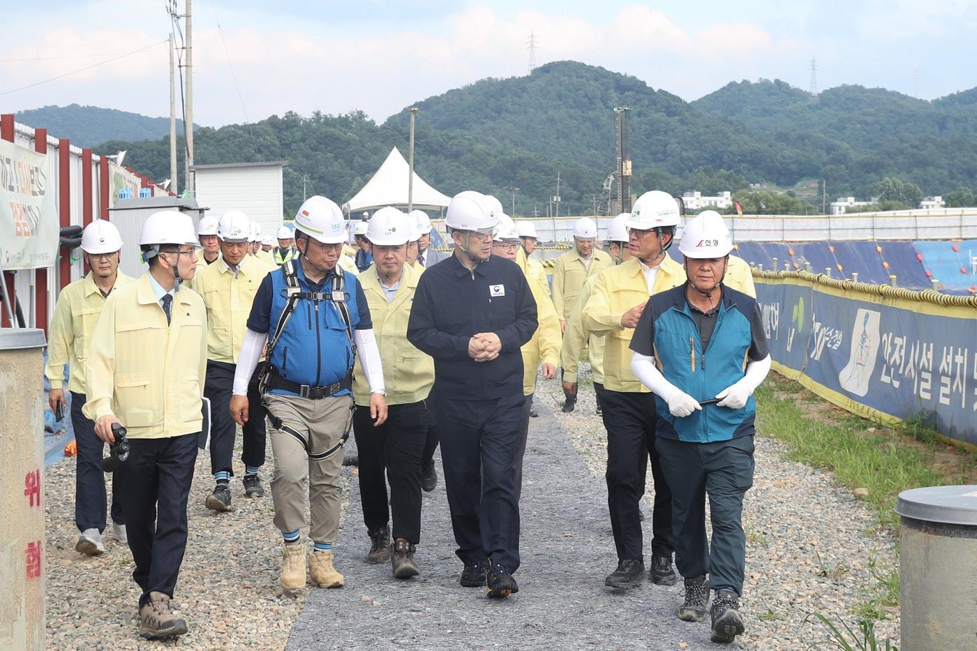 이상경 국토교통부 1차관은 3일 오후 고양창릉 공공주택지구 건설 현장을 방문했다.(국토교통부 제공)