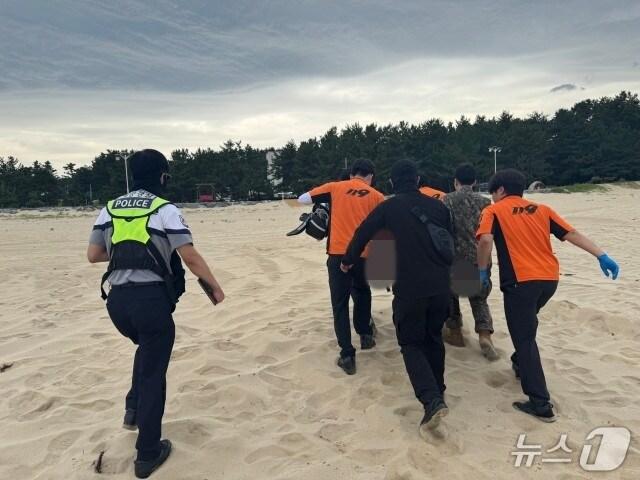 본문 이미지 - 3일 강원 양양 현남면 남애리 익수사고 현장.(강릉해경 제공, 재판매 및 DB 금지) 2025.7.3/뉴스1