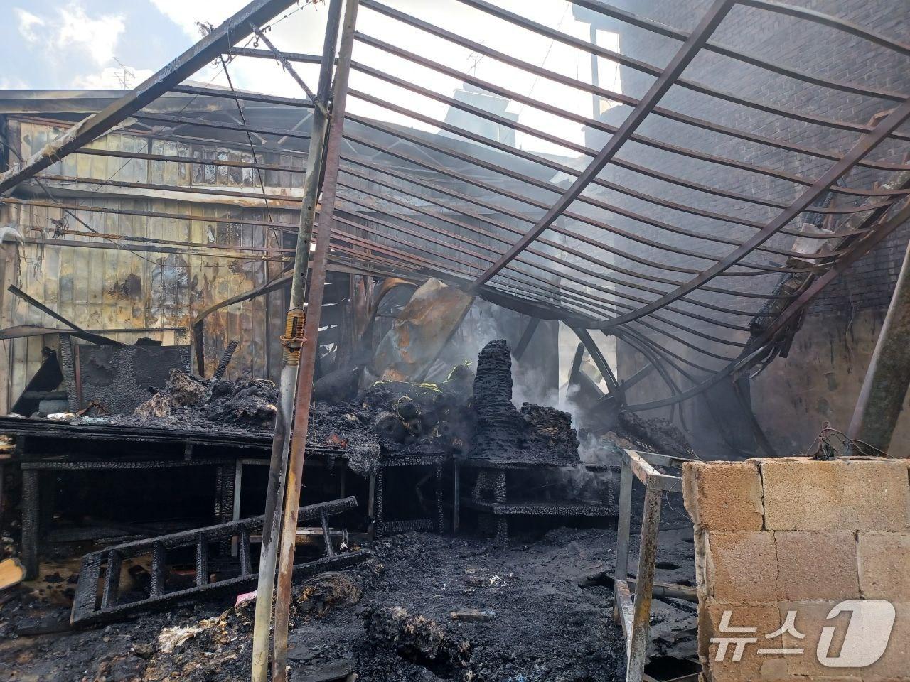 본문 이미지 - 화재 현장. (경기도소방재난본부 제공. 재판매 및 DB 금지) 2025.7.3/뉴스1
