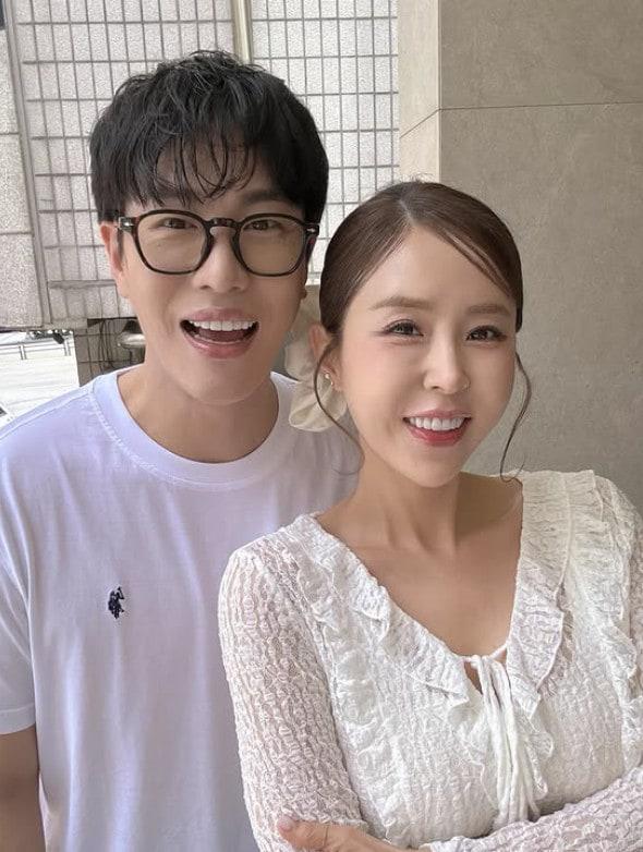 본문 이미지 - 문원(왼쪽), 신지 / 사진=신지 인스타그램