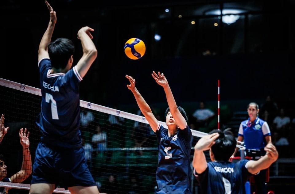본문 이미지 - U-19 남자 배구 대표팀. (FIVB 홈페이지 캡처)