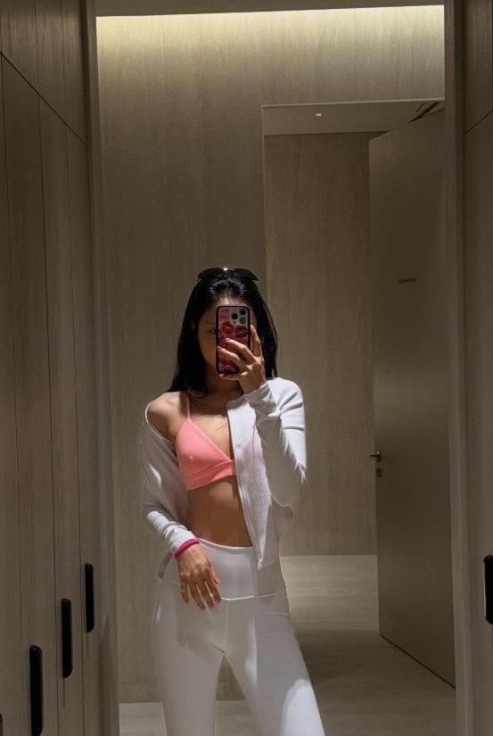 본문 이미지 - 손나은/인스타그램 캡처