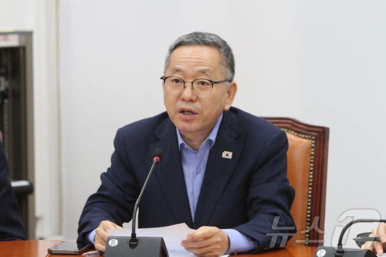 본문 이미지 - 김문수 더불어민주당 의원.(김문수 의원 SNS 갈무리. 재판매 및 DB 금지)