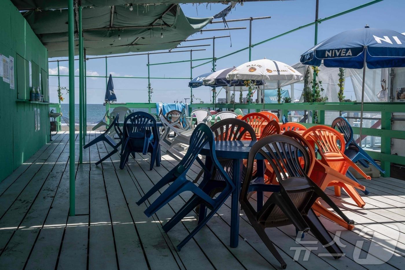 일본 가나가와현 후지사와시의 한 해변 시설이 30일 발령된 쓰나미 경보 이후 비어 있는 모습. 2025.7.30 ⓒ AFP=뉴스1 ⓒ News1 강민경 기자