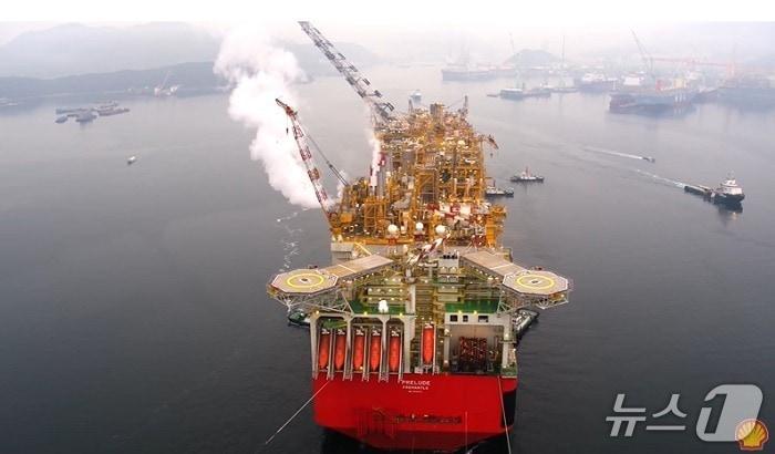 본문 이미지 - 삼성중공업이 제작한 FLNG(삼성중공업 제공)