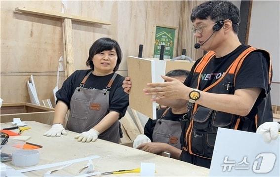 본문 이미지 -  서울시 집수리 아카데미 실습교육 현장 (서울시 제공)