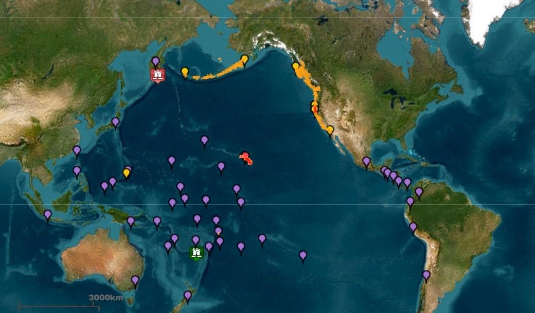 본문 이미지 - 미국 해양대기청&#40;NOAA&#41; 쓰나미 경보 시스템의 캄차카 반도 강진에 따른 지진해일 주의보. 가장 높은 수준인 빨간색은 경보, 주황색은 주의보, 노랑색은 감시, 보라색은 가장 낮은 단계의 위협을 의미한다. 2025.07.30