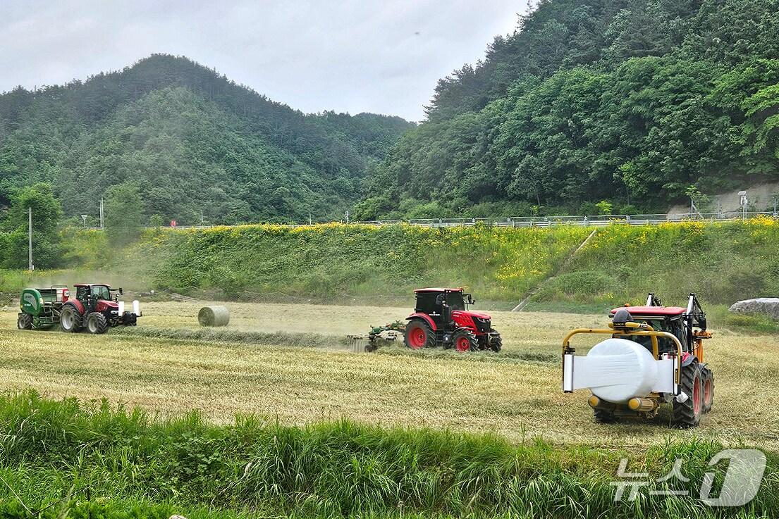 본문 이미지 - 무주군이 농업기계 임대 사업을 통해 농가 어려움을 해소하고 있다.(무주군 제공. 재판매 및 DB 금지)