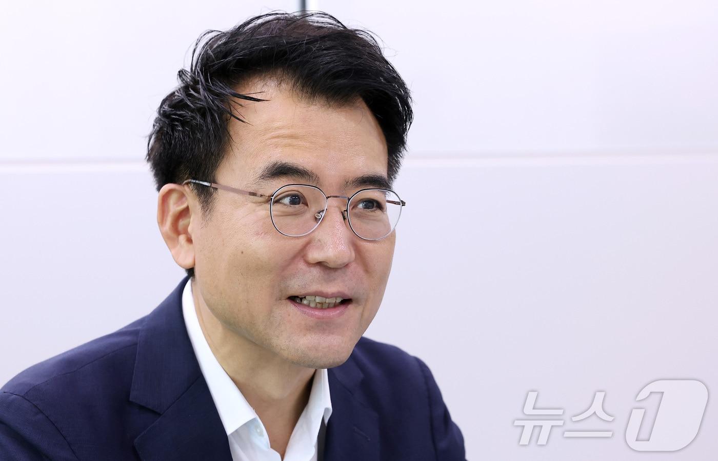 남영우 국토교통부 건설정책국장이 30일 정부세종청사 국토교통부 사무실에서 뉴스1과 인터뷰를 하고 있다. /뉴스1 ⓒ News1 김성진 기자