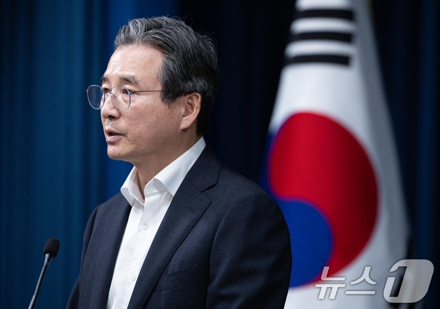김용범 정책실장이 31일 서울 용산 대통령실 청사에서 한미 관세 협상 타결 관련 브리핑을 하고 있다. 2025.7.31/뉴스1 ⓒ News1 이재명 기자