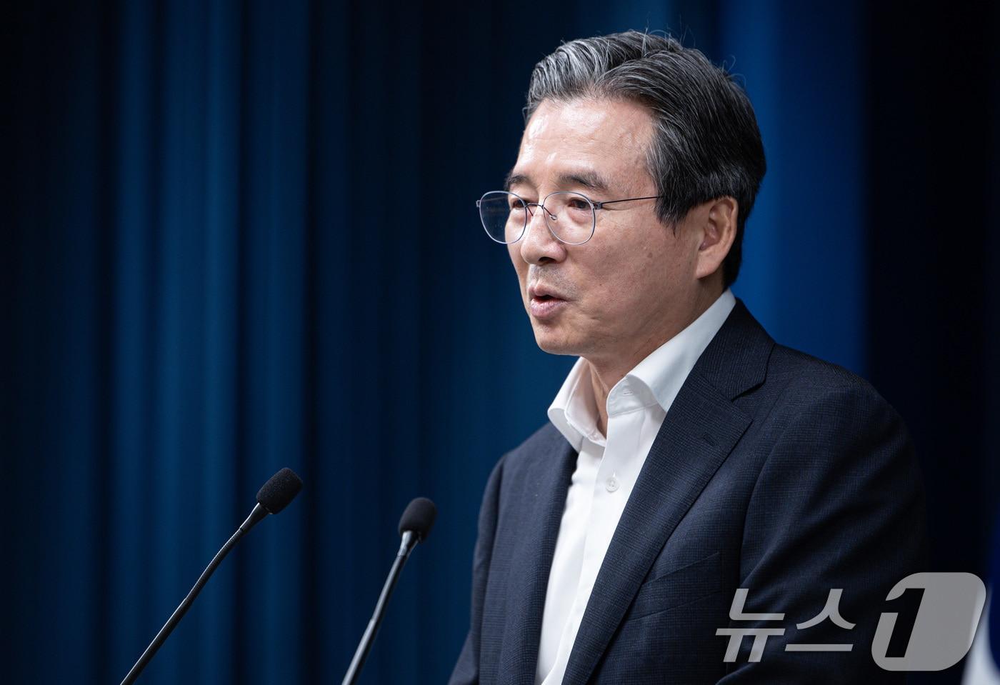 김용범 정책실장이 31일 서울 용산 대통령실 청사에서 한미 관세 협상 타결 관련 브리핑을 하고 있다. 2025.7.31/뉴스1 ⓒ News1 이재명 기자