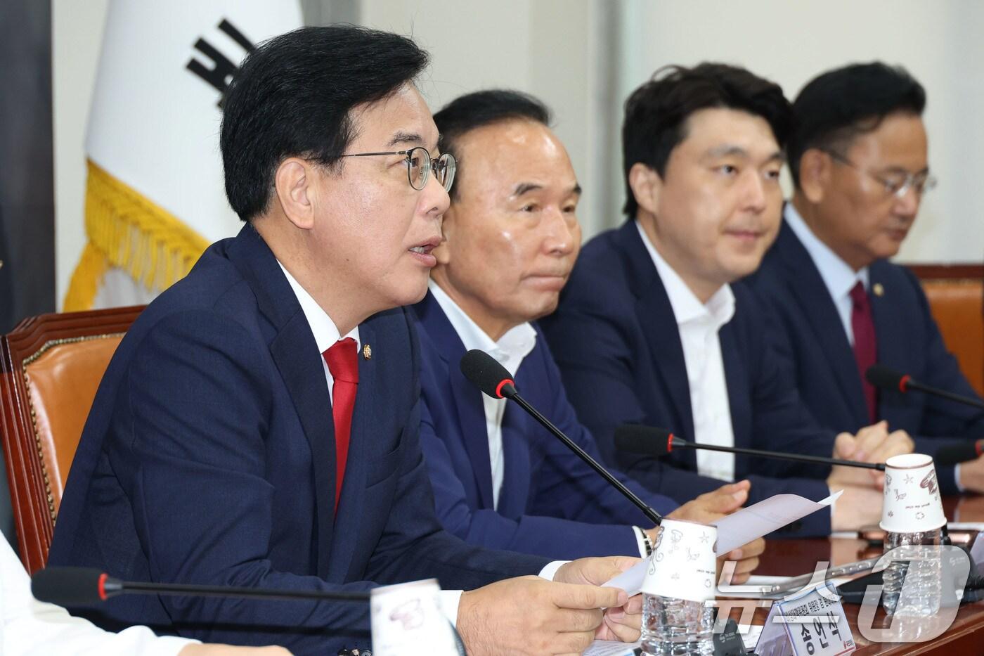 송언석 국민의힘 비상대책위원장 겸 원내대표가 31일 오전 서울 여의도 국회에서 열린 비상대책위원회의에서 발언하고 있다. 2025.7.31/뉴스1 ⓒ News1 이광호 기자