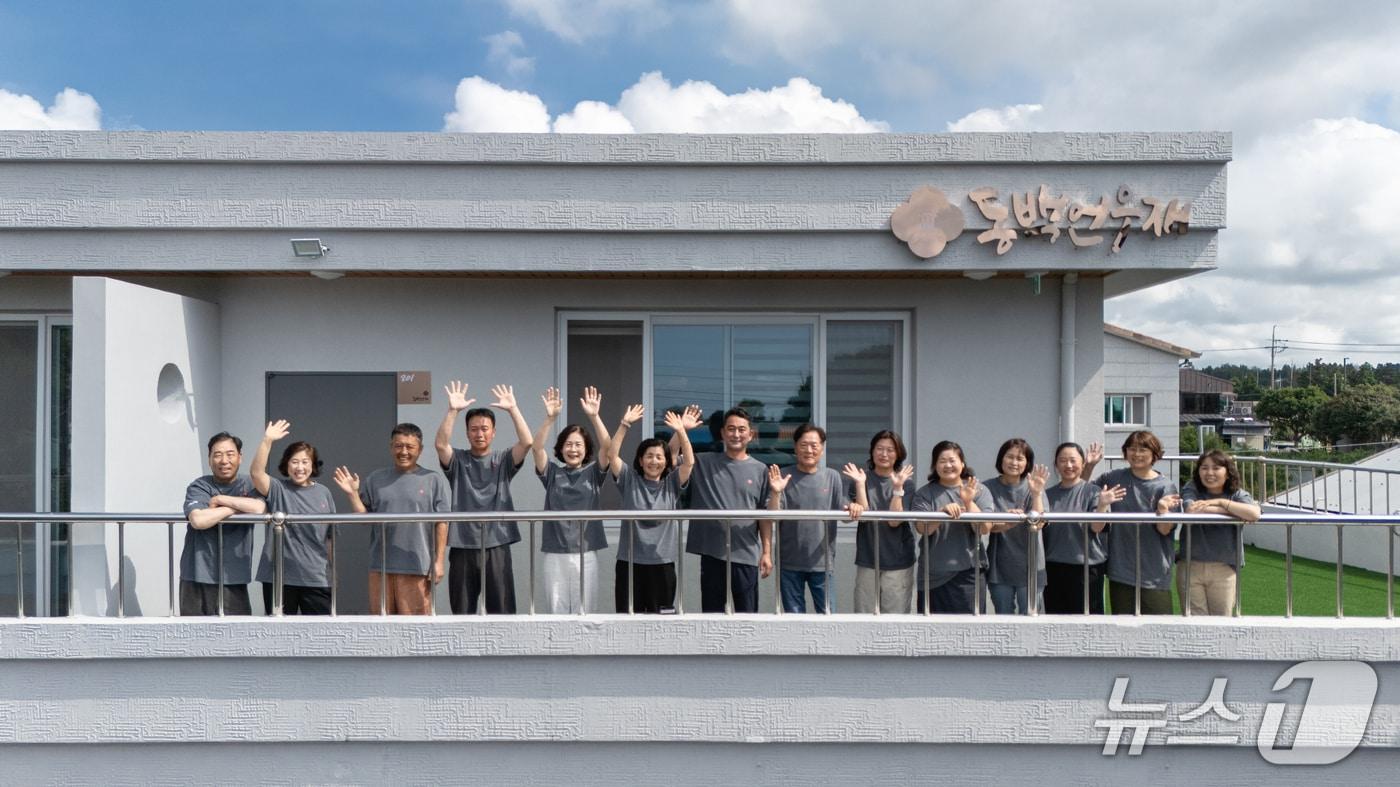 지난달 27일 서귀포시 남원읍 제주동백마을에 문을 연 체류형 생활인구 숙박시설 '동백언우재'.(제주관광공사 제공, 재판매 및 DB 금지)