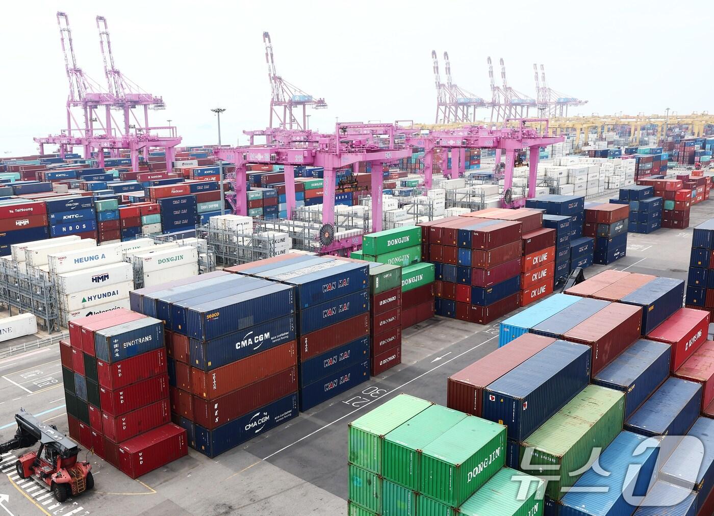 본문 이미지 - 기사 이해를 돕기 위한 수출입 컨테이너 자료 사진으로 기사 내용과 직접 관련 없음.  ⓒ News1 