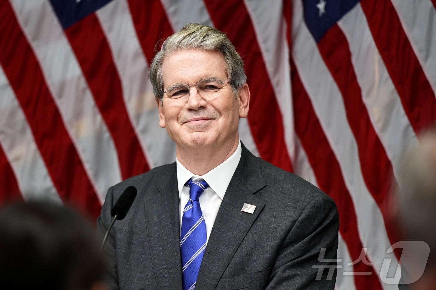 스콧 베선트 미국 재무장관이 7월 스웨덴 스톡홀름에서 중국과의 관세 협상을 마친 뒤 기자회견을 열고 취재진의 질문에 답하고 있다. 2024.7.29 ⓒ 로이터=뉴스1 ⓒ News1 강민경 기자