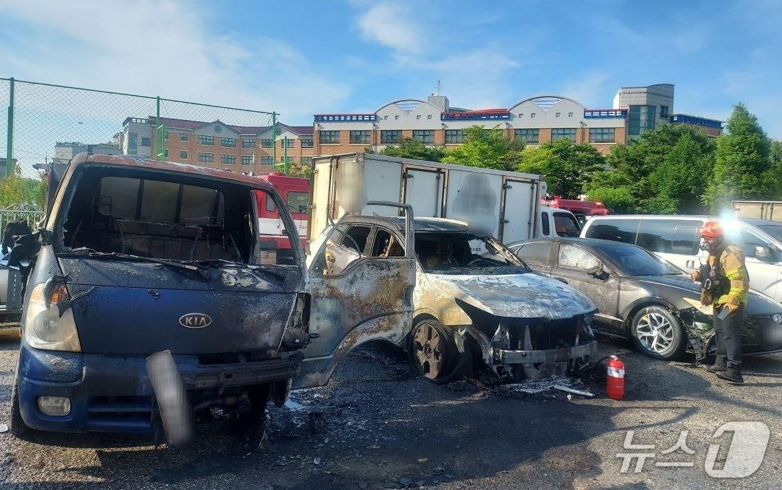 본문 이미지 - 전주 공영주차장 트럭 화재 현장.(전북소방본부 제공. 재판매 및 DB금지)