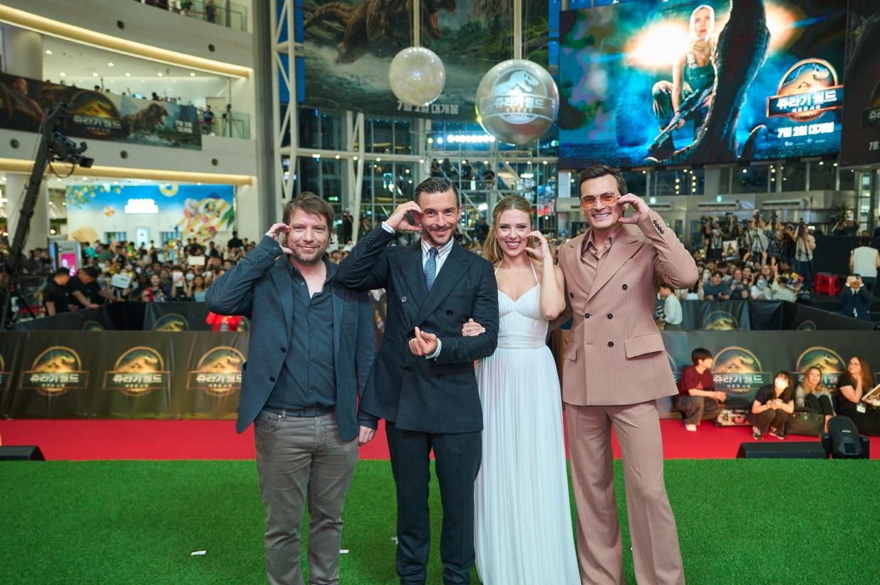 본문 이미지 - '쥬라기 월드: 새로운 시작' 배우들 /유니버설 픽처스 제공